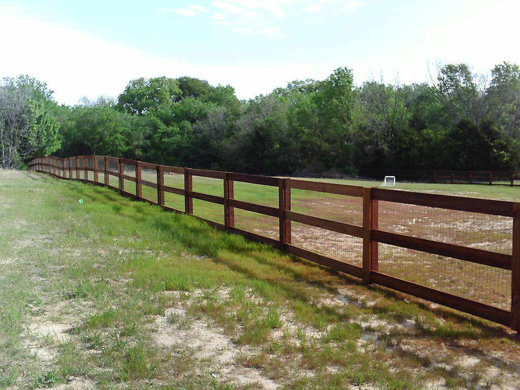 ranch style fence - Denton, Texas